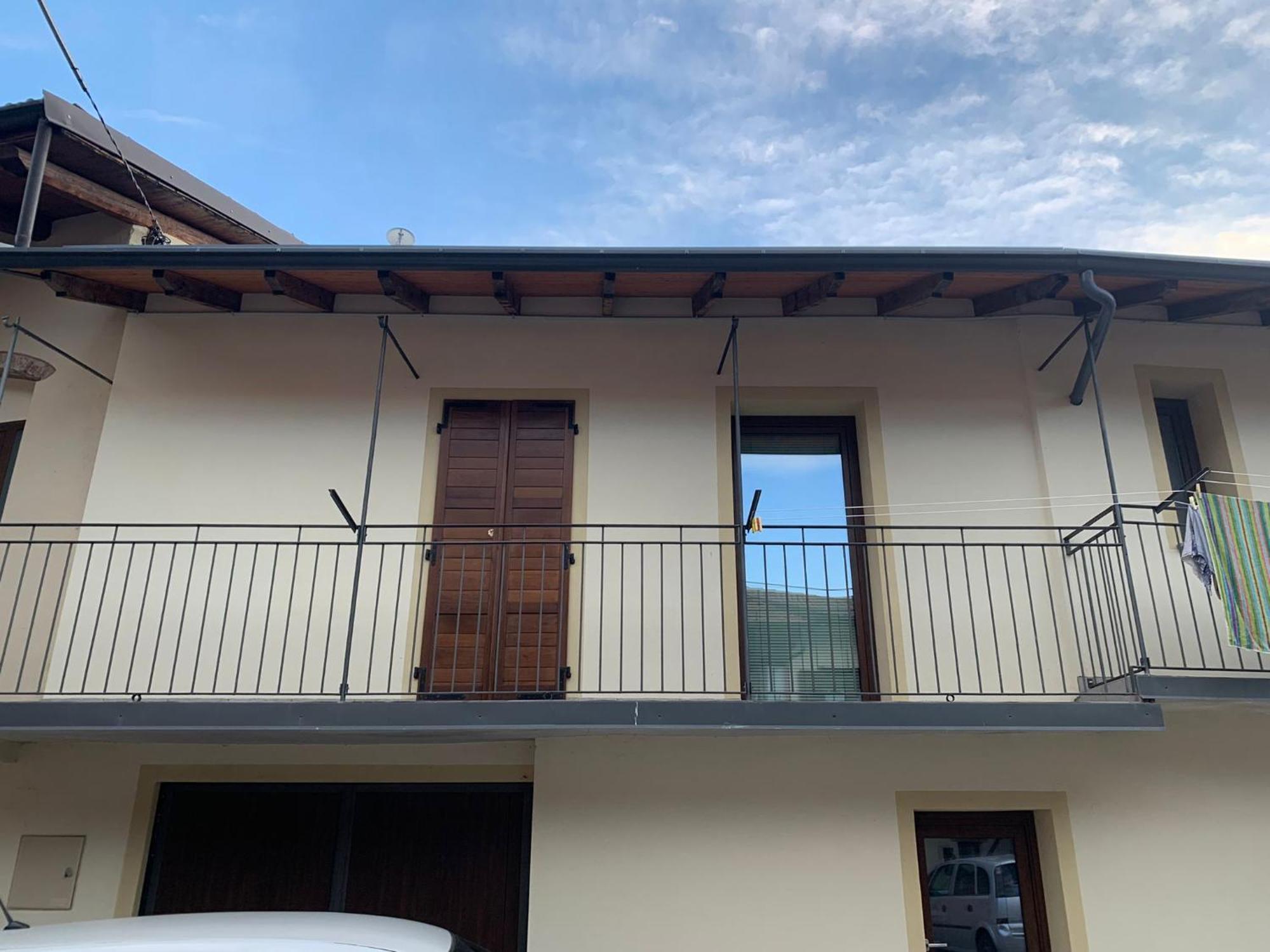 La Casa Di Nonna Pina Villa Roccasparvera Luaran gambar