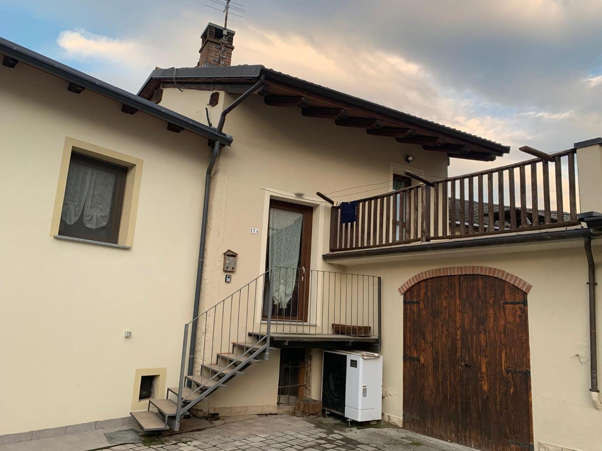La Casa Di Nonna Pina Villa Roccasparvera Luaran gambar